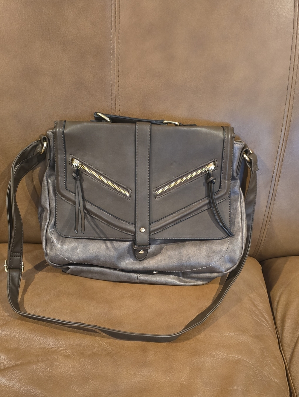Stylish Grey Crossbody Satchel Bag